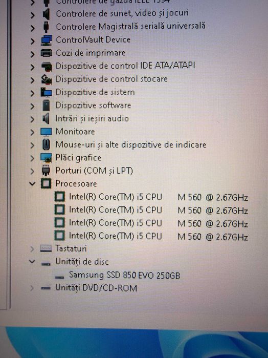 Laptop DELL-i5,SSD,tastatura iluminata,amprenta,DDR3-gaming