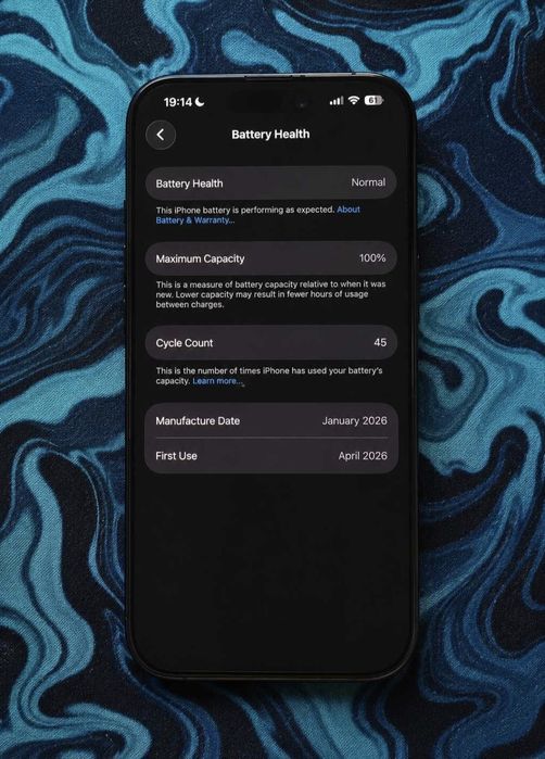 Iphone 17 256gb black 100% battery
