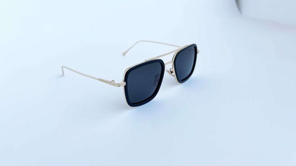 Ochelari de soare Dita Flight Polarizati - Rama aurie Lentile violet