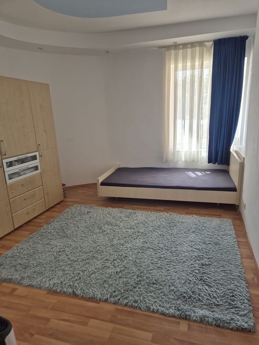 Apartament la vila de vanzare pe Sarmas