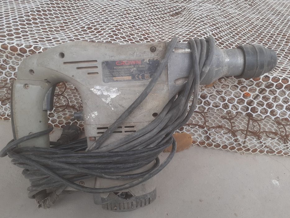 Электроинструмент б/у