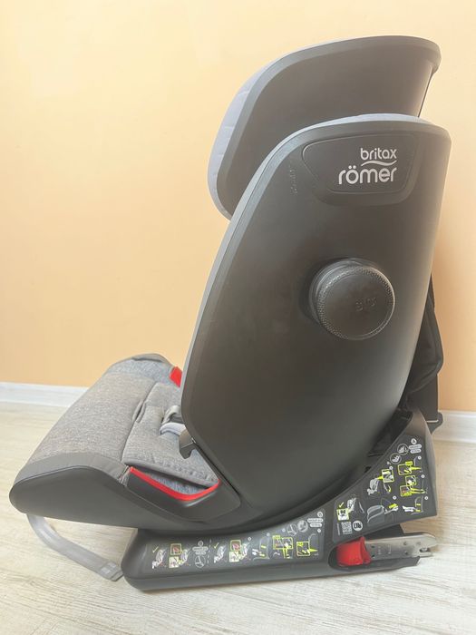 Детско столче за кола Britax Romer Advansafix IV R Grey Marble КАТО НОВО (изпрано и дезинфекцирано) - от 9 до 36 кг с ISOFIX + подарък!
