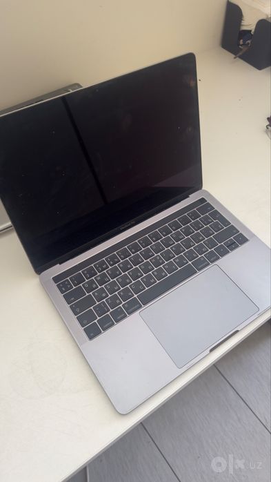 Macbook pro 2016 touchbar, 4xthounderbolt