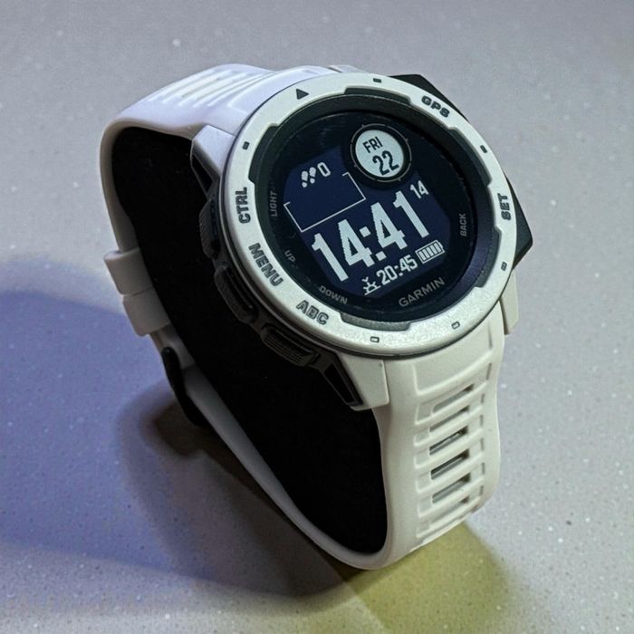 Като Нов Garmin Instinct 45mm GPS Watch Tundra