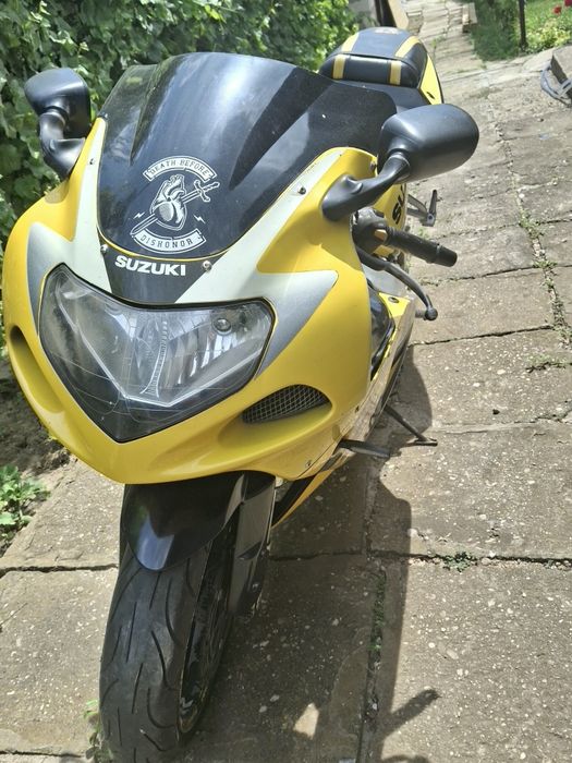 Vand motocicleta Suzuki
