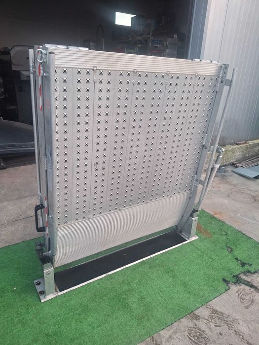 Алуминиева рампа за бус-пикап