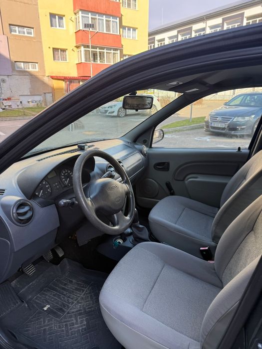 Vând Dacia Logan 2007 1.4