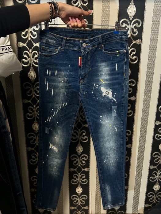 Blugi Dsq bama marimea 30 livrare oricunde in tara