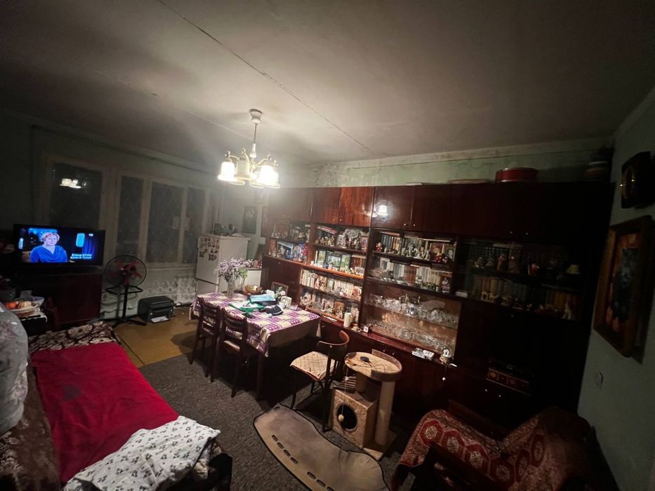 Продаётся 4х комнатная квартира на Ц4,метро Мустакиллик,площадь.