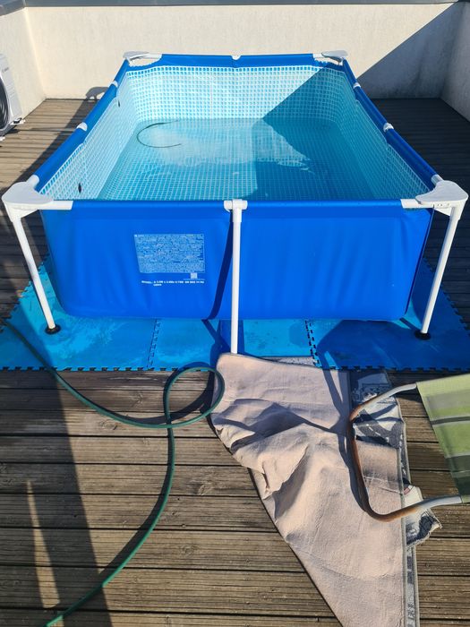 Piscina cu cadru metalic, dreptunghiulara, 300 x 200 x 75 cm + pompa recirculare apa