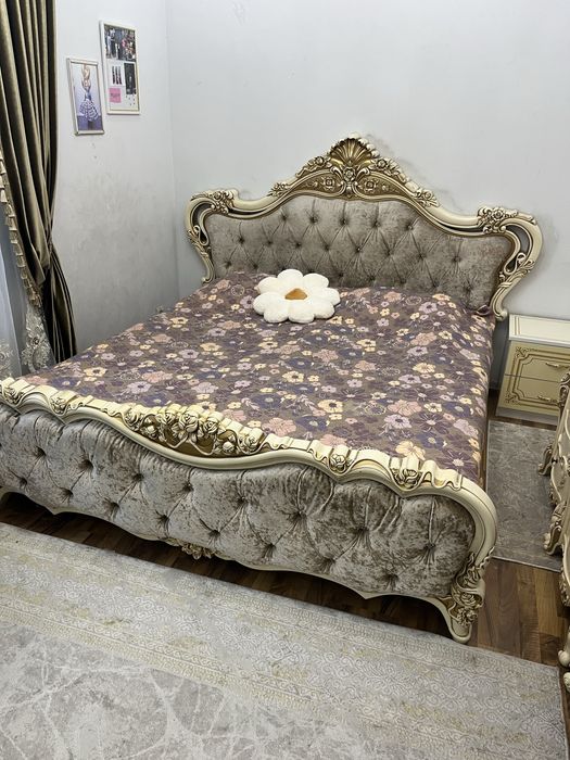 Продам спальный гарнитур б/у  235000  Алматы