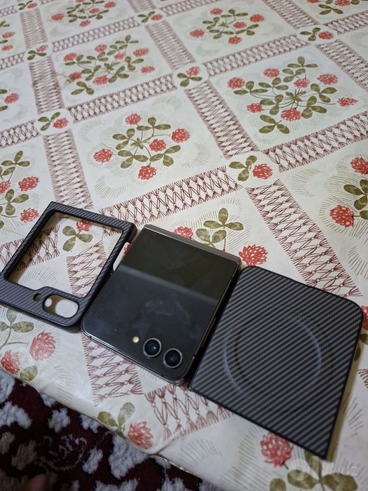 Samsung Z flip5  512gb