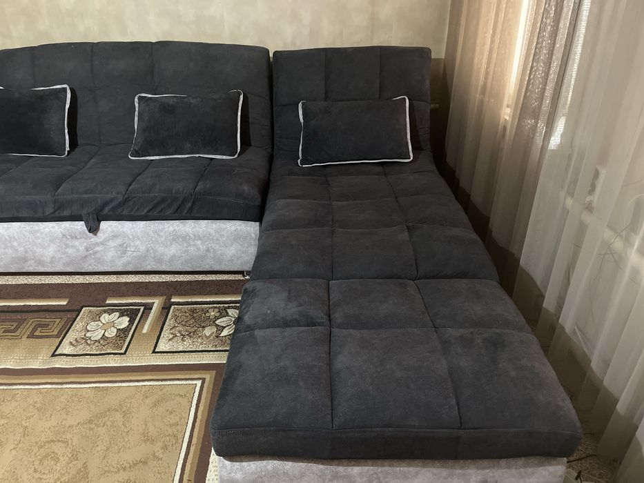 Продам диван пума