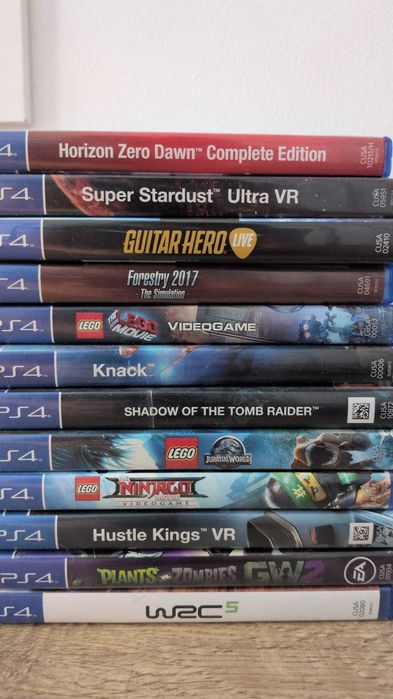 Vând PS4 Slim 600GB plus jocuri si controlere