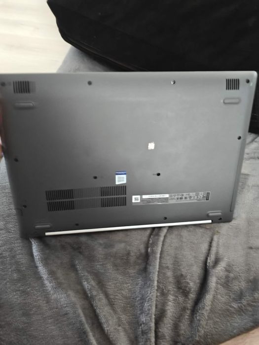 Vand leptop  i5 gen7 cu placa video de 6gb cu windous 11 merge inpecabil nu e zgomotos de loc