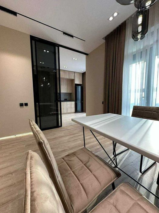 ЖК Мирзо Улугбек НРГ! Сдается премиум класс 3-х комнатная квартира!