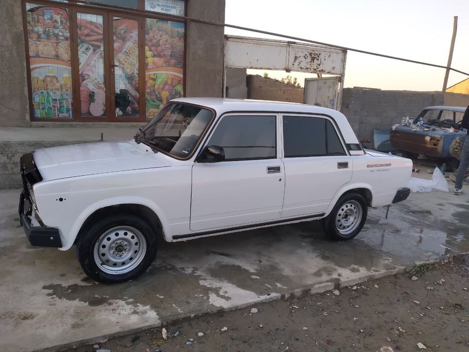 2107 жигули сотилади холати йахши 2007йил