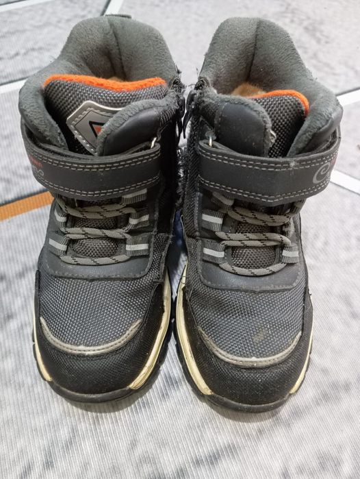 Продам обувь на мальчика