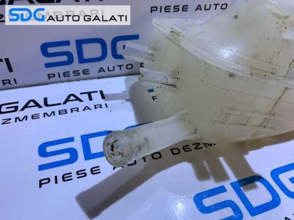 Vas Rezervor Expansiune Apa Lichid Racire Motor Renault Megane 3 2.0 Dci 2008 - 2016 Cod 217100005R 217100005 [M4423]