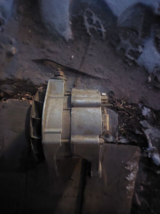 Продам генератор от приоры,генератор ваз