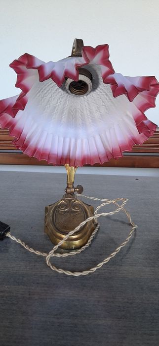 Стара бронзова лампа