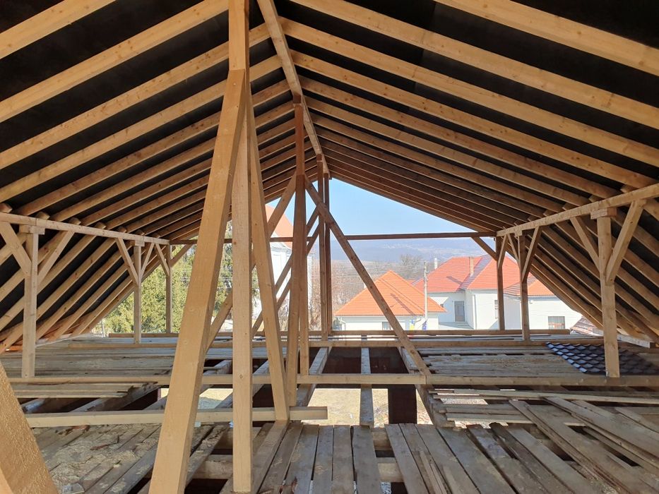 Montaj reparatii acoperis dulgherie