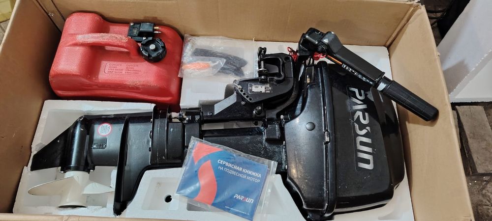 Продам лодочный мотор Парсун 9.8