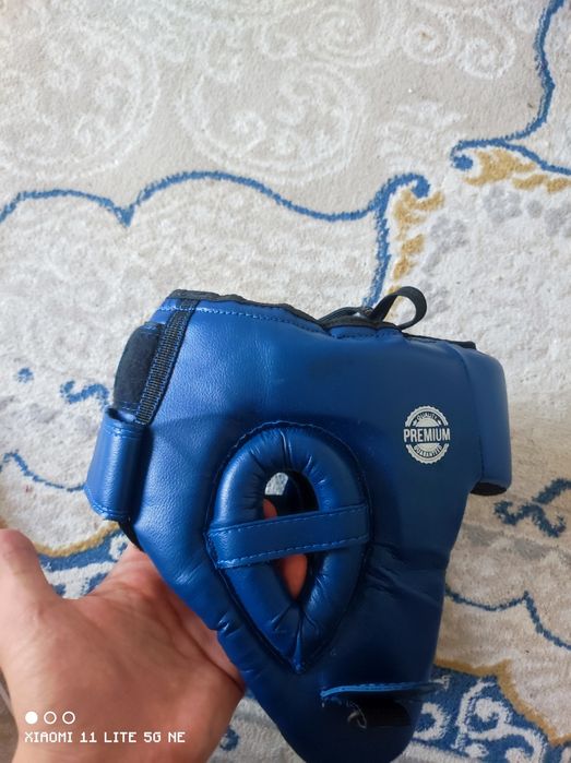 Продам перчи и шлем