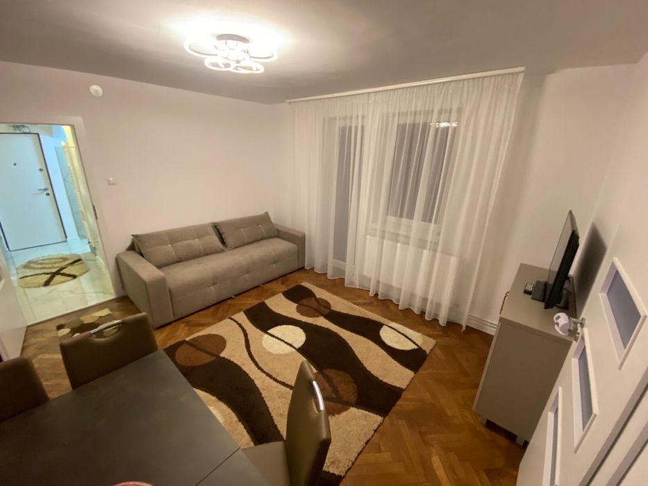 Inchiriez apartament 2 camere