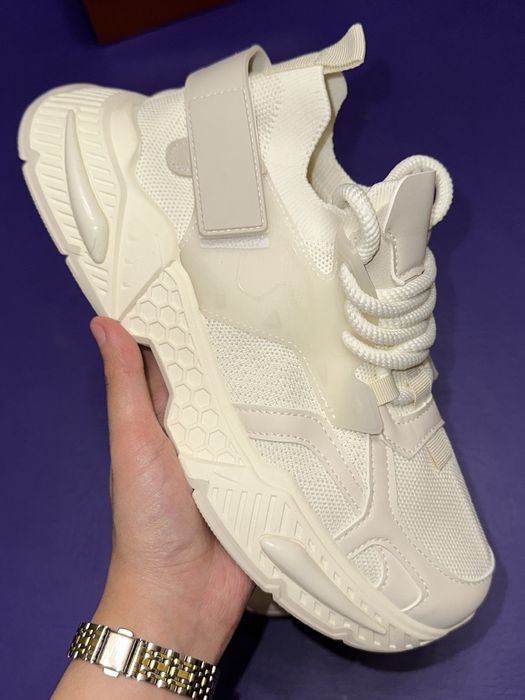 Женская крассовка