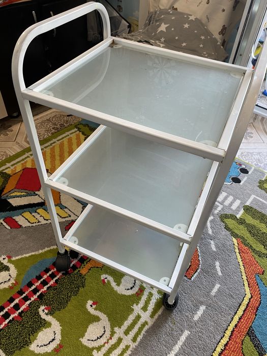 Помощник косметологический