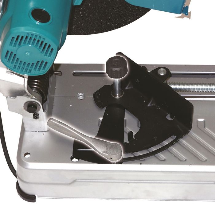 Циркуляр за метал Makita LW 1400