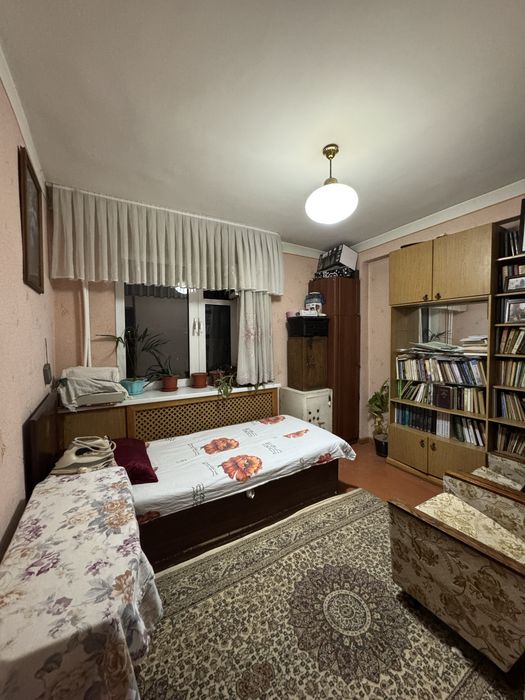 Метро Ойбек 4/5/9  93.36м2 ремонт средний ориентир ORIENT RENT CAR