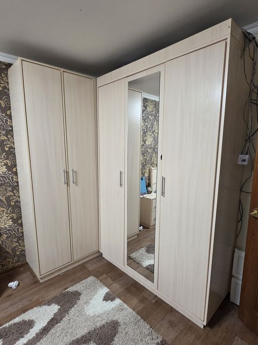 Продам спальный гарнитур.