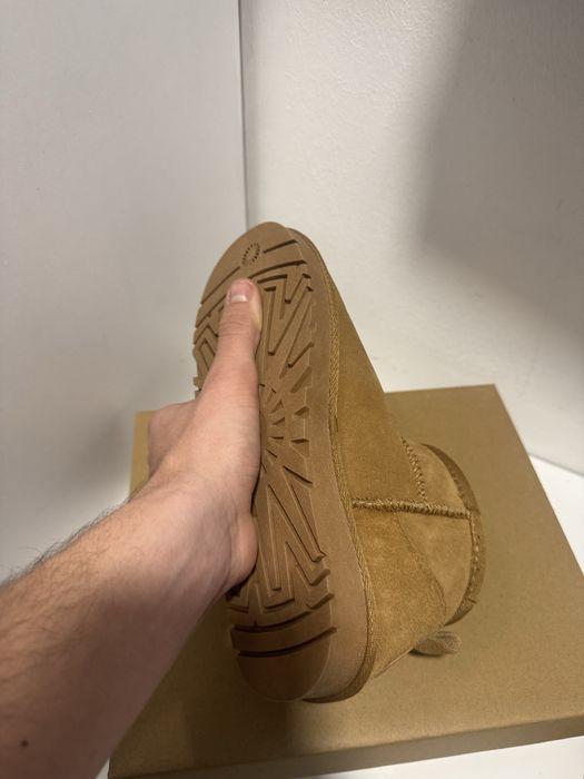 vand ghete UGG mini