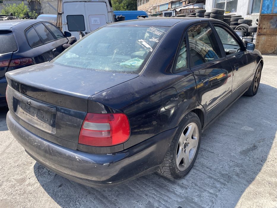 Ауди А4 1.8i 125кс 1999г На Части