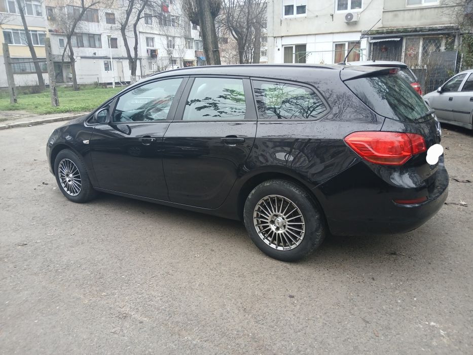 Opel Astra An 2011