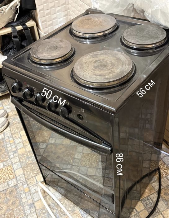 Продам б/у электрическую духовку