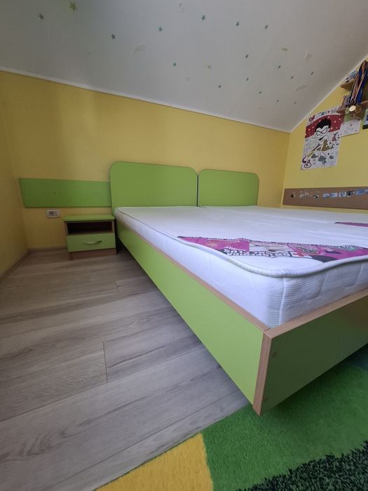 Vand 2 paturi impreuna cu saltea 900/2000