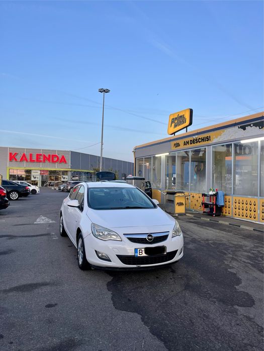 OPEL Astra 2011 — imagine 2