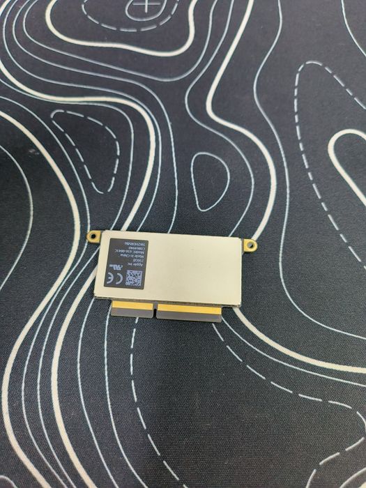 Ssd для MacBook PRO A1708 в отличном состоянии