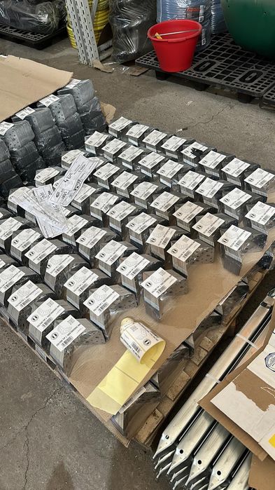 Colțare Metalice pentru Structuri Lemn, Foișoare și Acoperișuri
