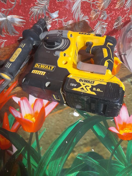 Scula devvalt  în stare foarte bună