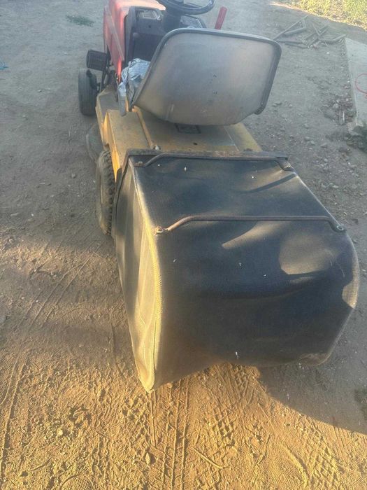 Tractor cu cositoare