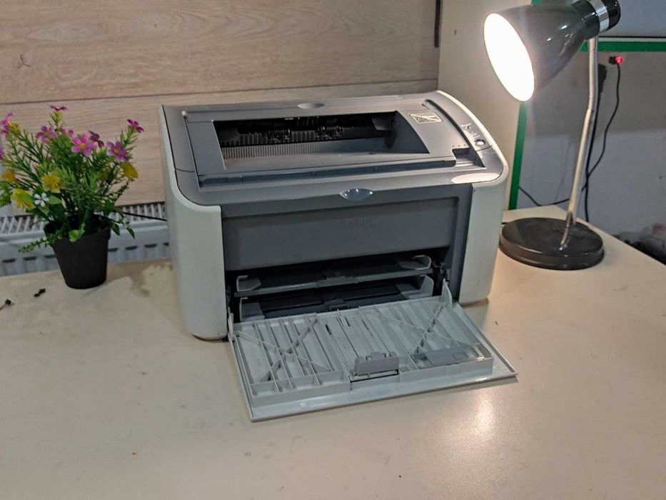 Принтер Canon LBP2900 черно белый ксерокс