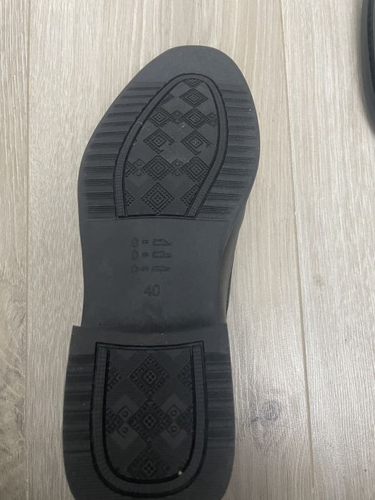 Продам туфли кожанные