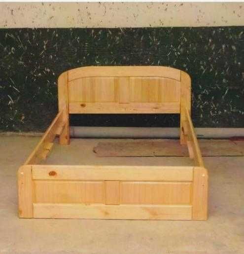 Единично легло с гръб и две чекмеджета -Масив.Налично!