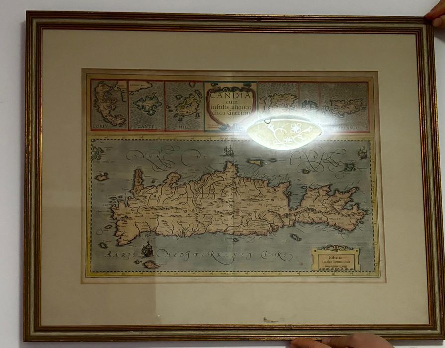 Tablouri  vechi pânză și hărți