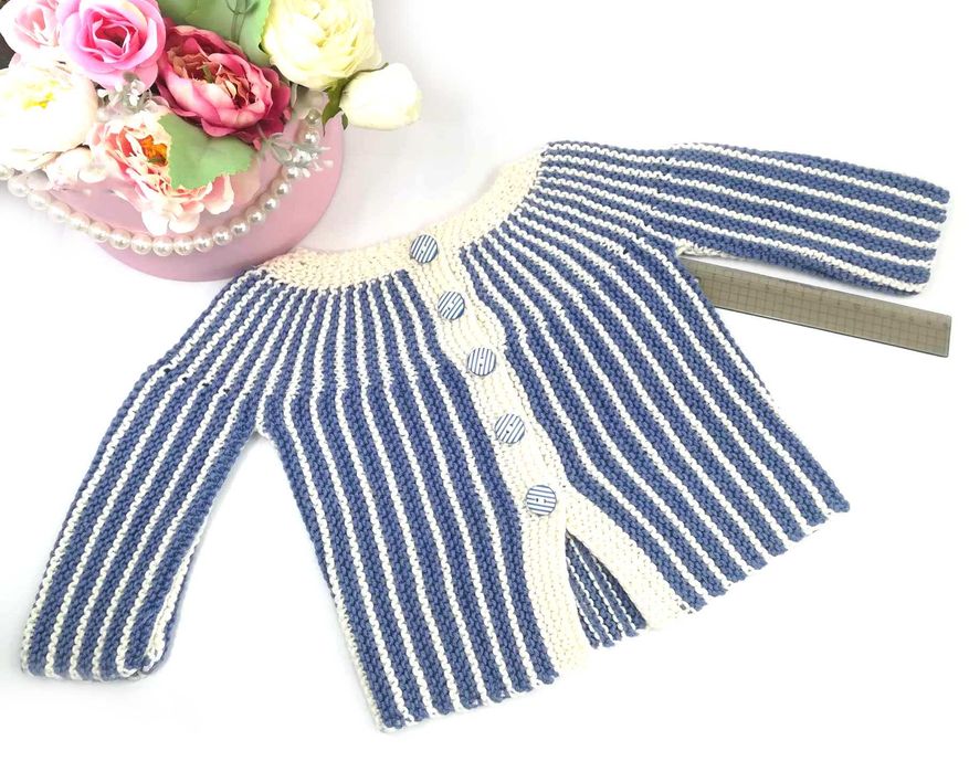 Jerseu tricotat pentru fetite