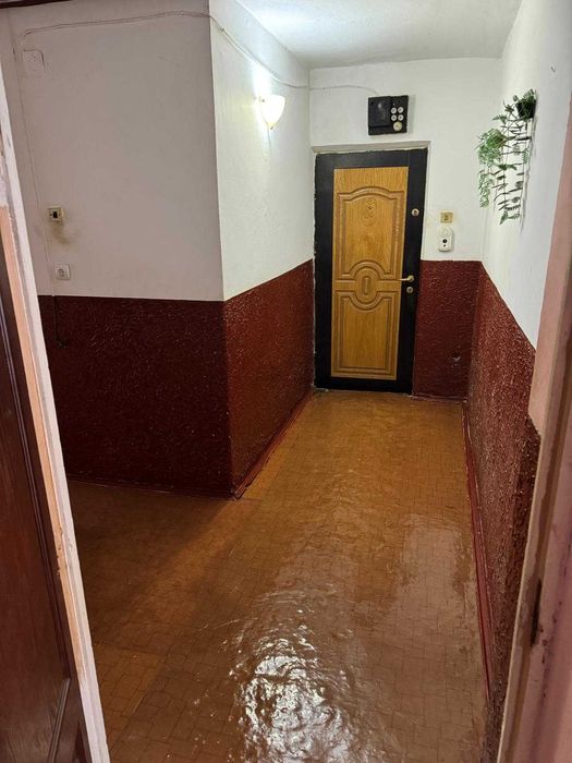 Vând apartament 2 camere, etaj 1, decomandat, DISPONIBIL IMEDIAT